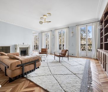 Appartement • Saint Germain des Prés - Photo 1