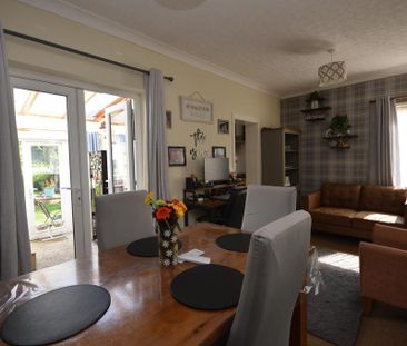 3 bedroom property to rent - Photo 3