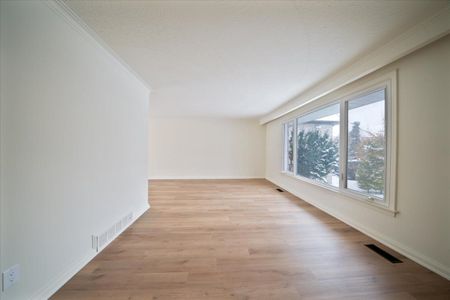 For Lease - 57 Anewen Drive Unit# Main, Toronto, Ontario - Photo 5