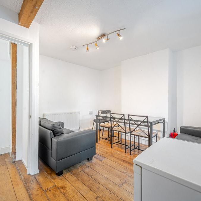 5 bedroom terraced house to rent - Photo 1