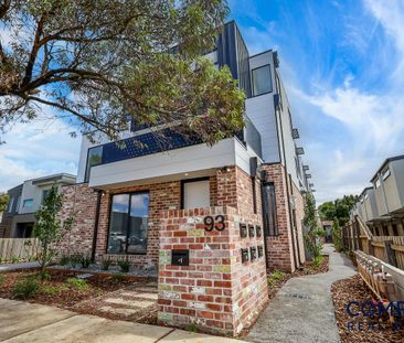 Brand New Tri-Level Townhouse - Photo 3