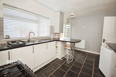 2 bedroom detached bungalow to rent - Photo 5