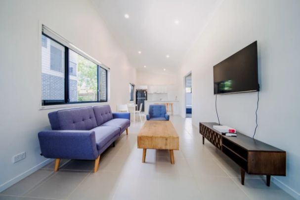 1 bed 1 bath - Photo 1