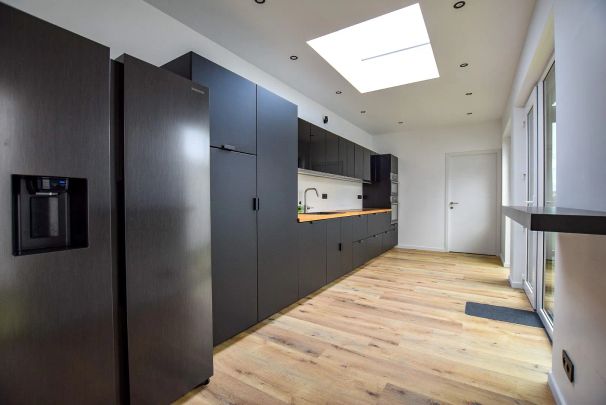 Gerenoveerde rijwoning te huur op 273m² met 3 slaapkamers te Adinkerke (De Panne)! - Foto 1