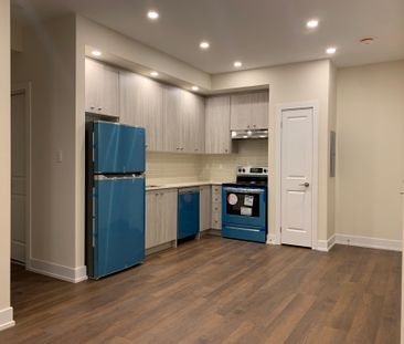 For Lease - 1 Bond Crescent Unit# 272, Richmond Hill, Ontario - Photo 6