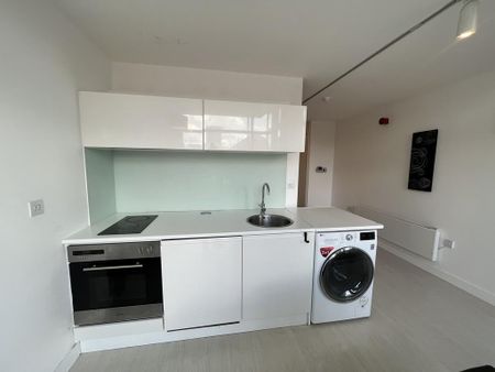 Studio to rent - Photo 5