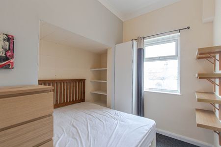 3 Bed Flat, Sunny Gardens Road, NW4 - Photo 3