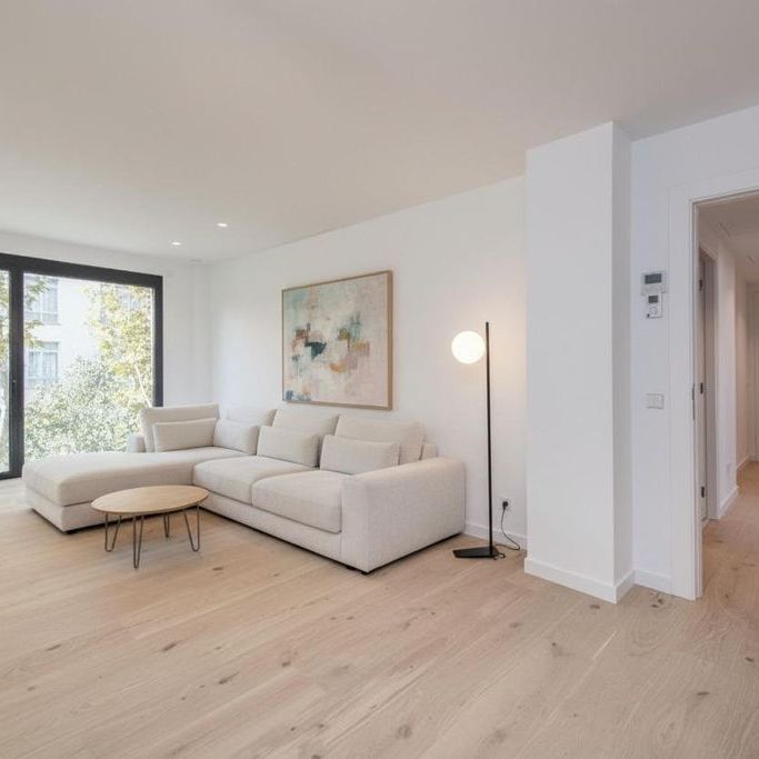 3 room luxury Flat for rent in Palma de Mallorca, Spain - Photo 1