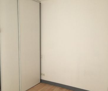 Location Appartement 2 pièces 25m² - Photo 2