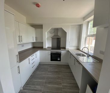 3 bedroom detached house to rent - Photo 5