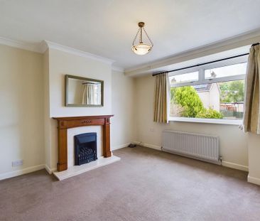 3 bedroom semi-detached bungalow to rent - Photo 2