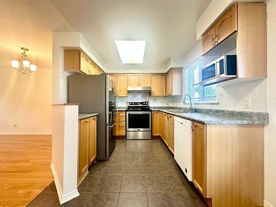 1701 Blohm Drive, Greenboro East, Ottawa, ON - Photo 1