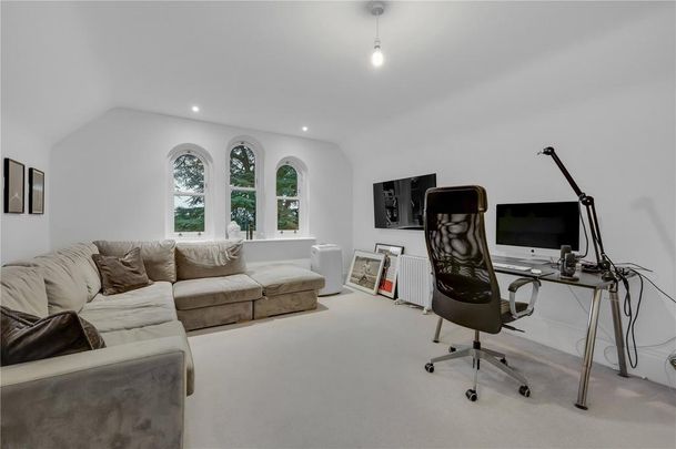 5 bedroom detached house to rent - Photo 1