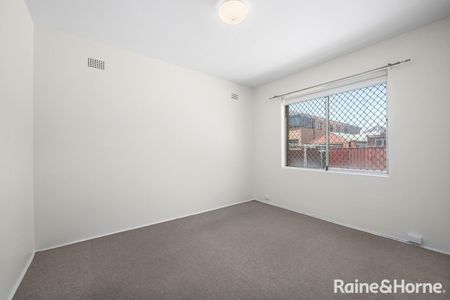 3/48 Henson Street, Marrickville, NSW 2204 - Photo 3