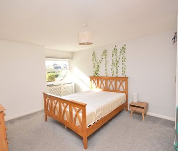 Church Road, Alphington, Exeter, Devon, EX2 - Photo 3