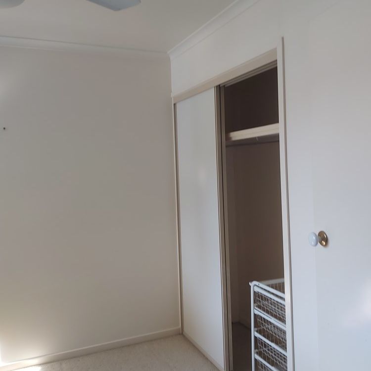 3-bedroom shared unit/townhouse, Binya Avenue - Photo 1