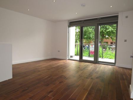 Waterside North, Lincoln - Photo 3