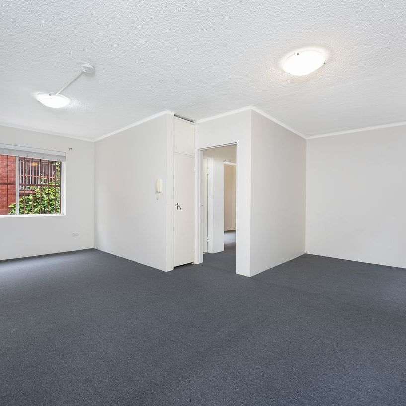 Secluded two bedroom apartment - Photo 1