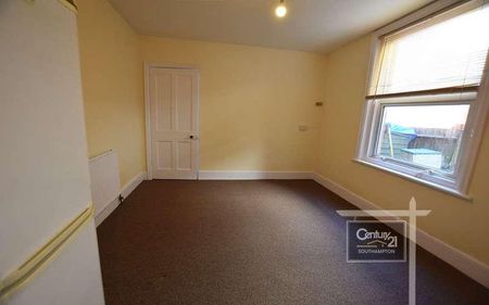 |ref: |, Hillside Avenue, Southampton, SO18 - Photo 4
