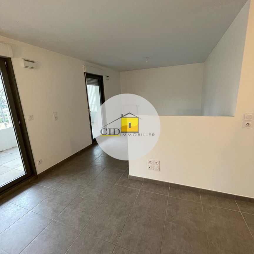 Location Appartement 1 pièce 31m² ST PRIEST 69800 - Photo 1