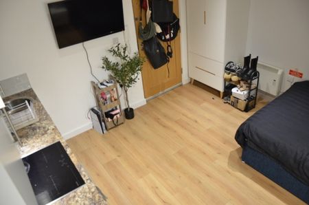 Studio for Rent - Photo 3