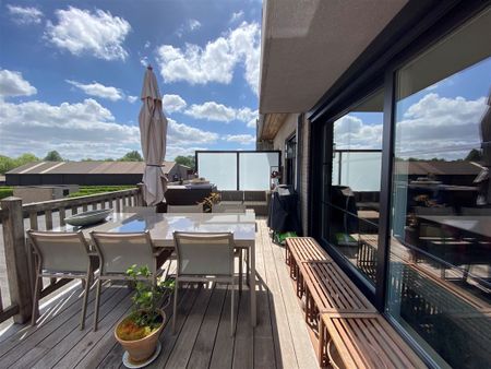Mooi afgewerkt 2-slpk appartement te Kaprijke met 2 terrassen en ondergrondse staanplaats en berging - Photo 3