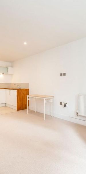 2 bedroom semi-detached house to rent - Photo 1