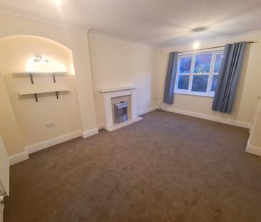 3 bedroom semi-detached house to rent - Photo 3