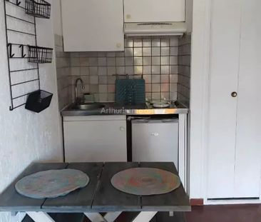 Location Appartement 1 pièces 20 m2 à Villeneuve-Loubet - Photo 2