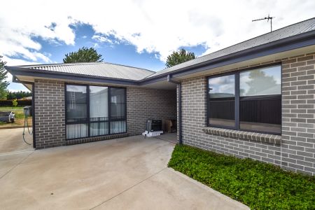 4b Hurford Place, - Photo 5