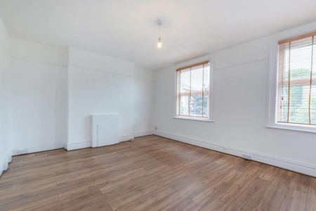 3 Bed Maisonette, Clyde Road, CR0 - Photo 4