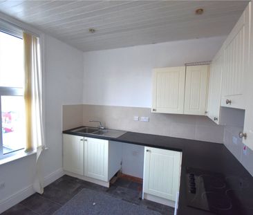 Prenton Road West, CH42 9PX, Birkenhead - Photo 4