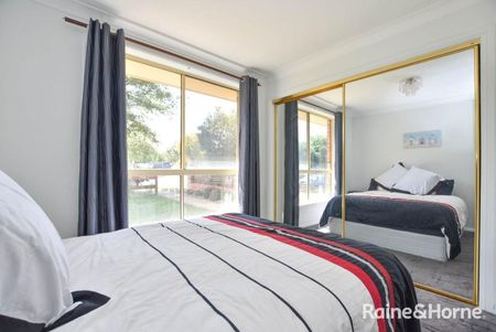 100 Sieben Drive, Orange, NSW 2800 - Photo 2