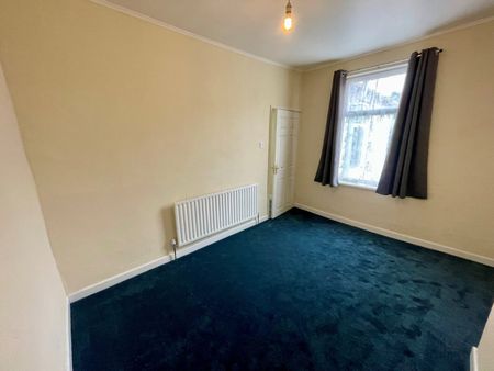 3 Bedroom House To Rent - Photo 4