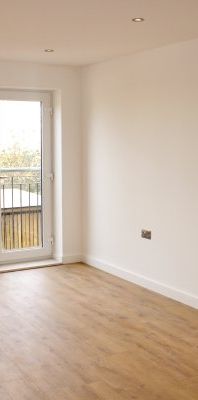 Crescent House, Rugby, CV21 - Photo 1