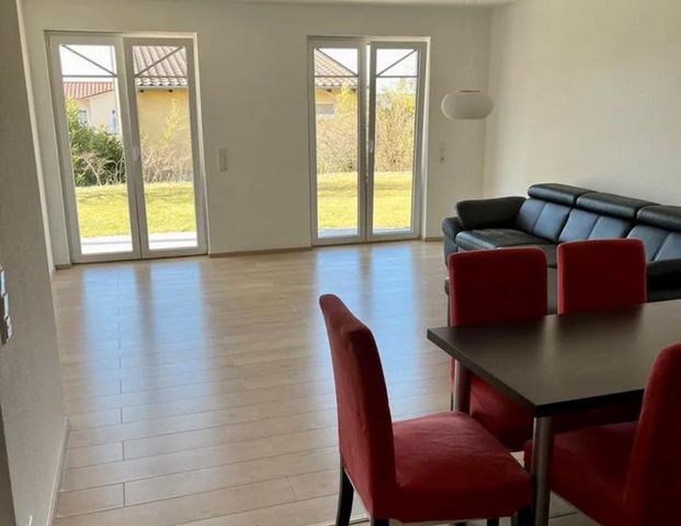 Moderne Stadtvilla-Wohnung mit EBK in Top-Lage! - Foto 1