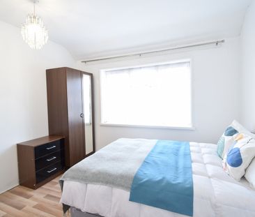 Room in a Shared House, Westway, W12 - Photo 1