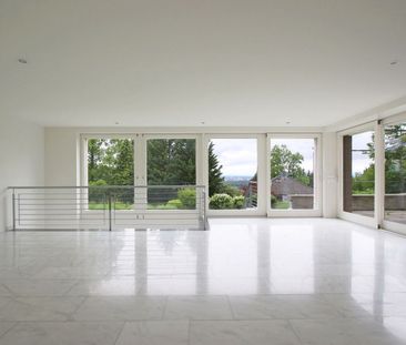 Exklusive 6.5-Zimmer-Wohnung auf zwei Ebenen mit Weitblick in Riehen - Photo 2
