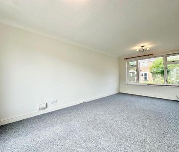 2 bedroom semi-detached house to rent - Photo 6