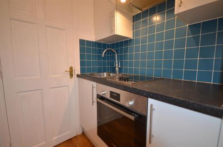 Studio to rent - Photo 2