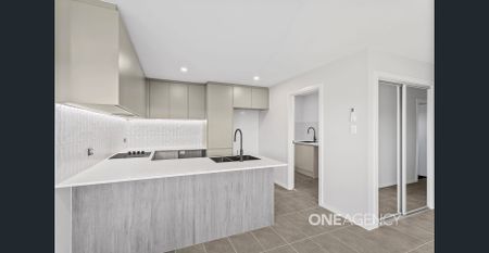 MODERN FAMILY HOME IN A PEACEFUL BADAGARANG LOCATION - Photo 4