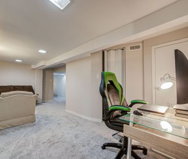 For Lease - 224 Lippincott Street Unit# 1, Toronto, Ontario - Photo 2