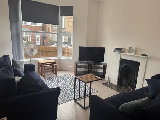 Cheddon Road, Taunton - Photo 1