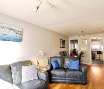 2 bedroom terraced house to rent - Photo 2