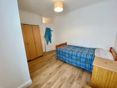 Bournemouth Grosvenor Court Vale Road, BH1, Dorset - Photo 5