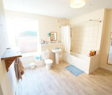 3 bedroom house to rent - Photo 3