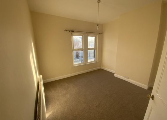 2 bedroom house - mid terrace to rent - Photo 1