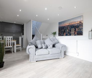 1 bedroom in a house share to rent - Photo 4