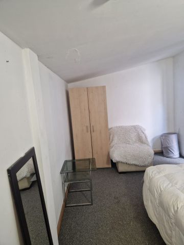 Room in a Shared House, St Michael Avenue, HA9 - Photo 5