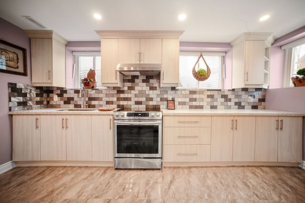 For Lease - 3191 Daisy Way Unit# Basement Apt, Oakville, Ontario - Photo 1